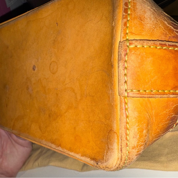 Louis Vuitton Classic Brown Monogram Shoulder Bag - Picture 2 of 12